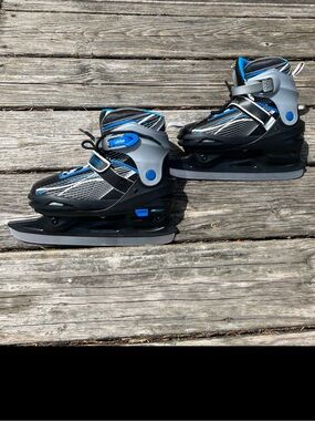 Kids Adjustable Ice Skates